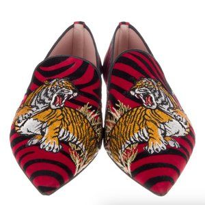 Pretty Ballerinas Graphic Print Loafers